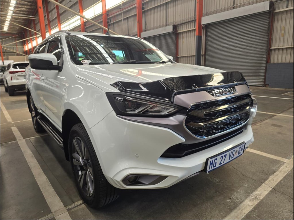 Isuzu MU-X